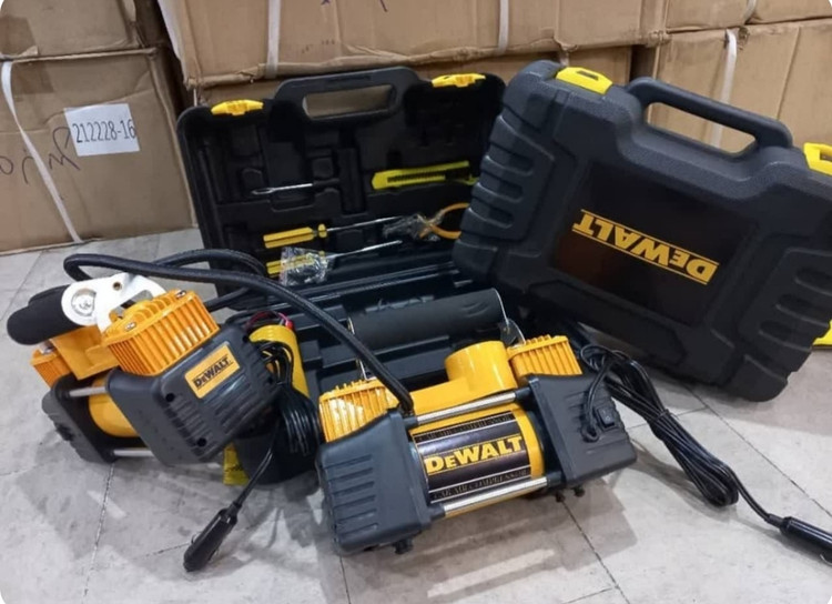 کمپرسور پمپ فندکی دیوالت مدل 12V2F دو سیلندر برق
